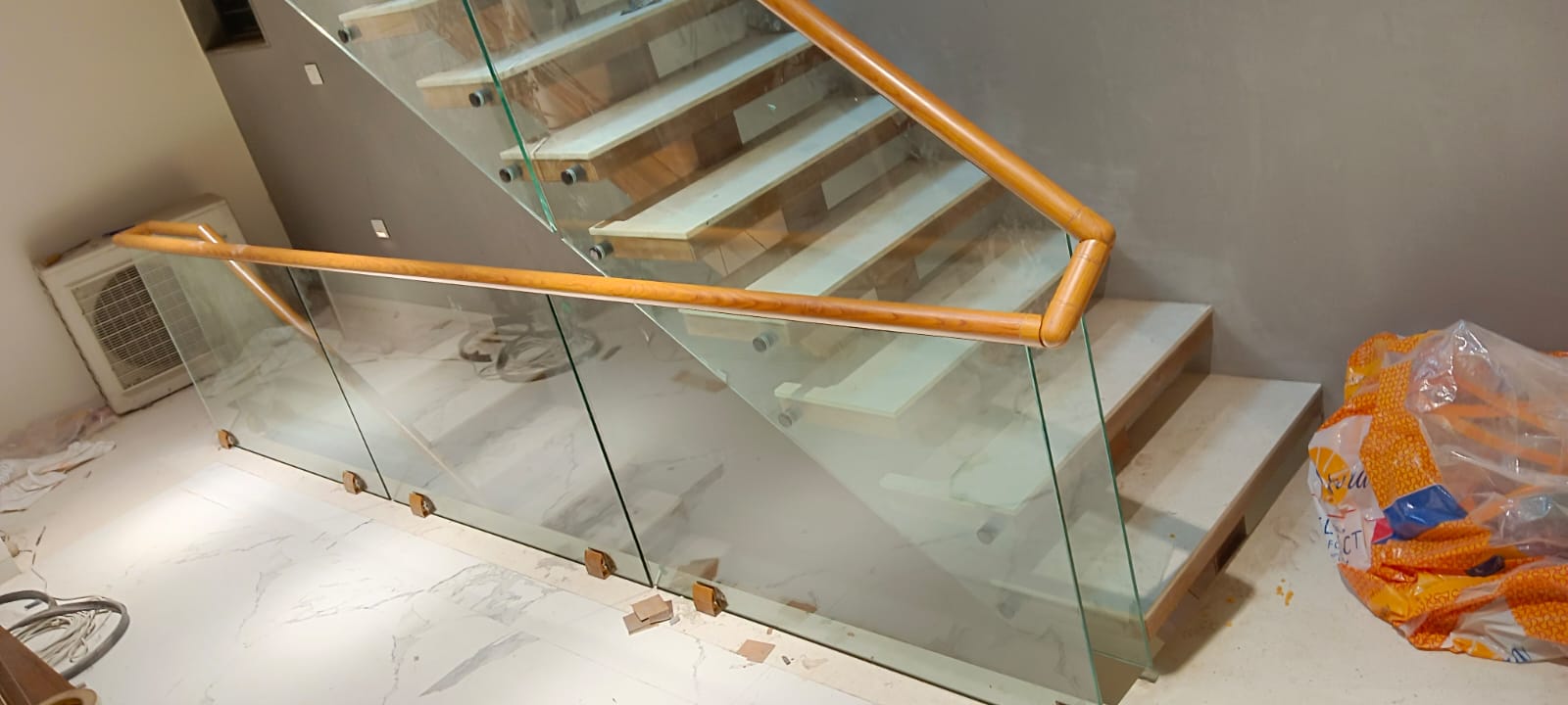 Aluminium Glass Reling Work