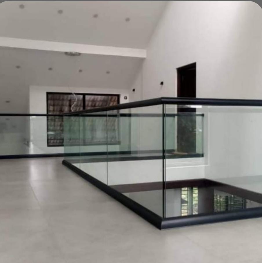 Aluminium Glass Reling Work