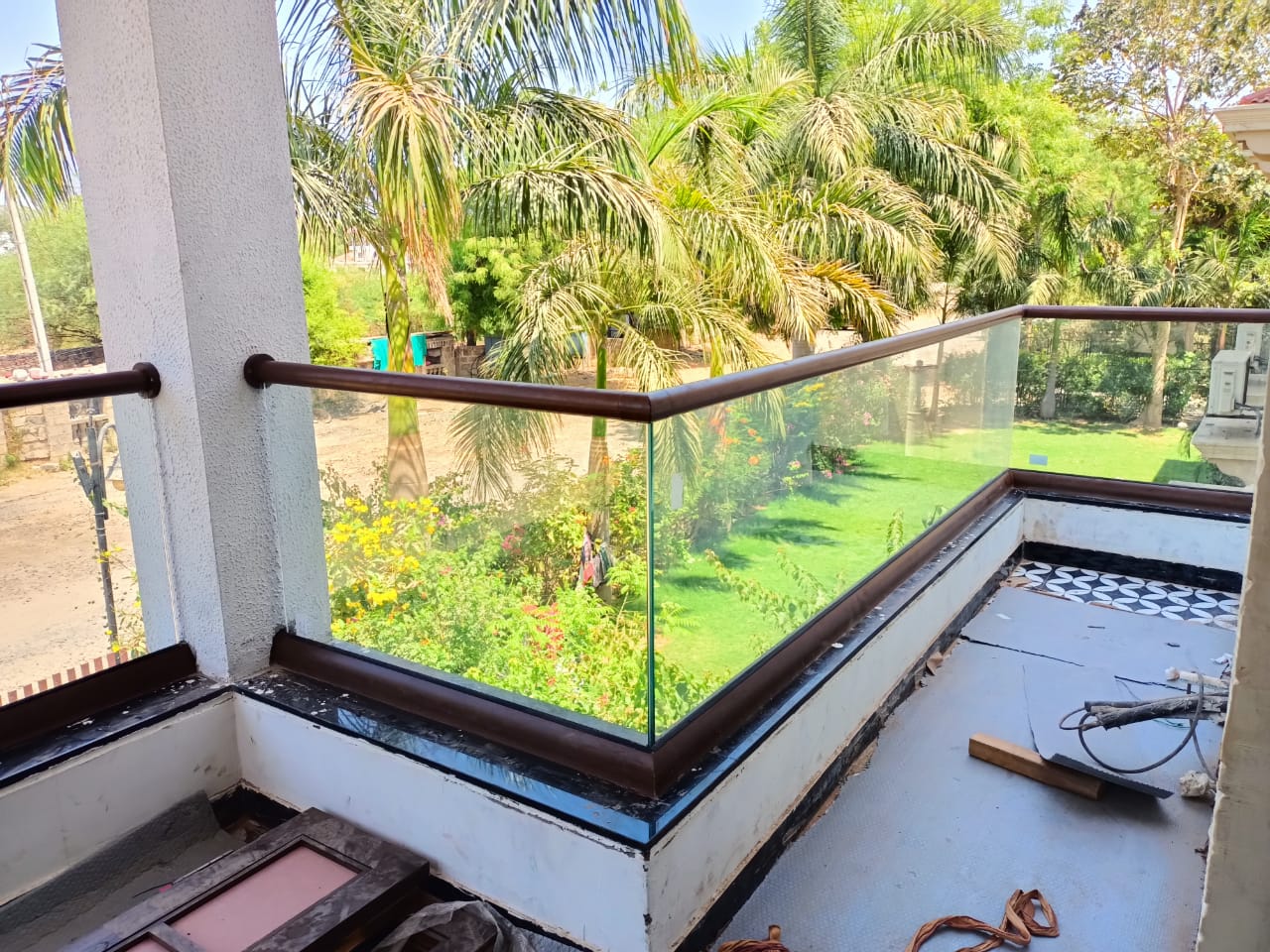 Aluminium Glass Reling Work