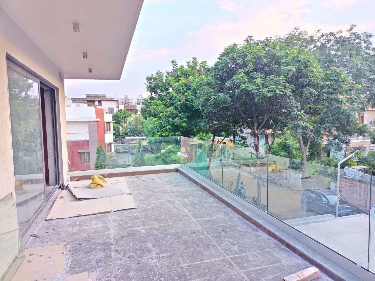 Aluminium Glass Reling Work