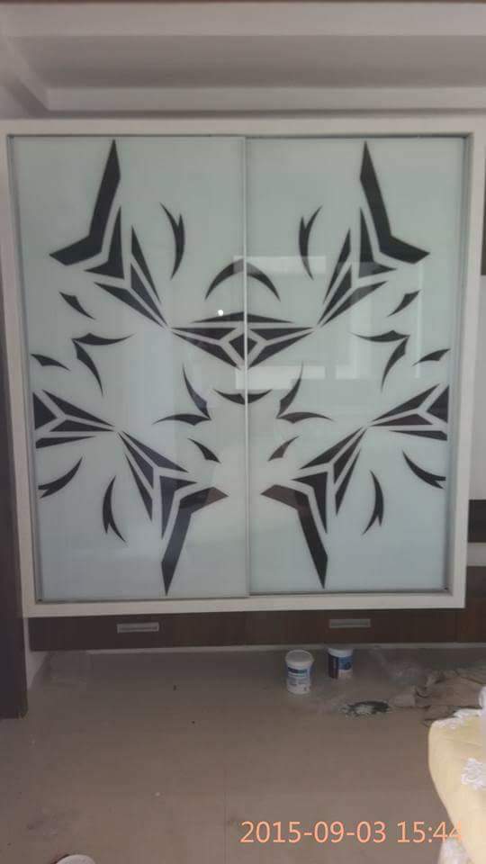 Glass Design & Backpainted Glass Work