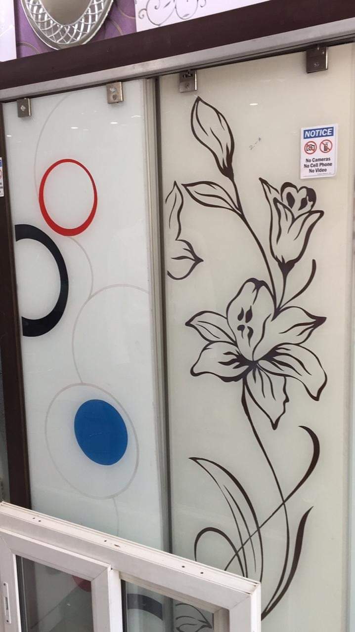 Glass Design & Backpainted Glass Work