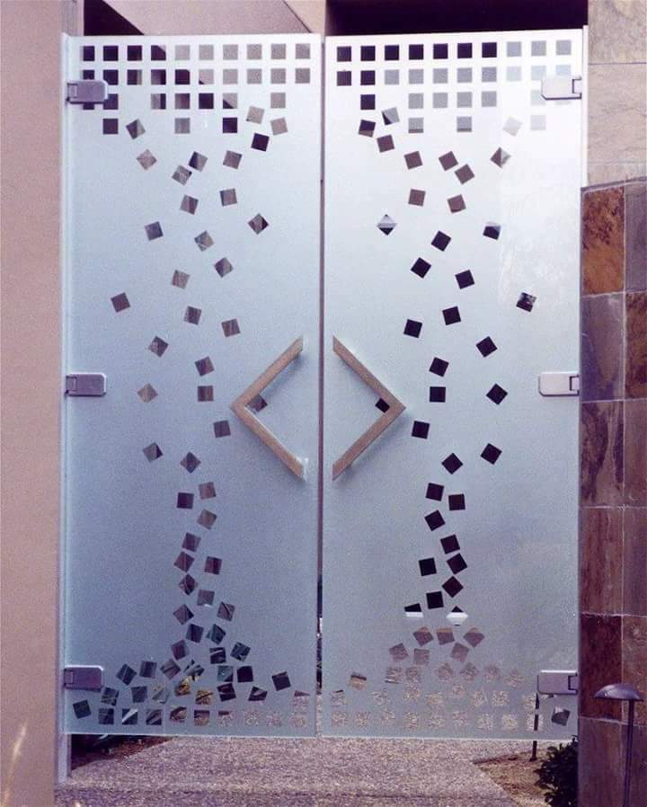 Glass Design & Backpainted Glass Work