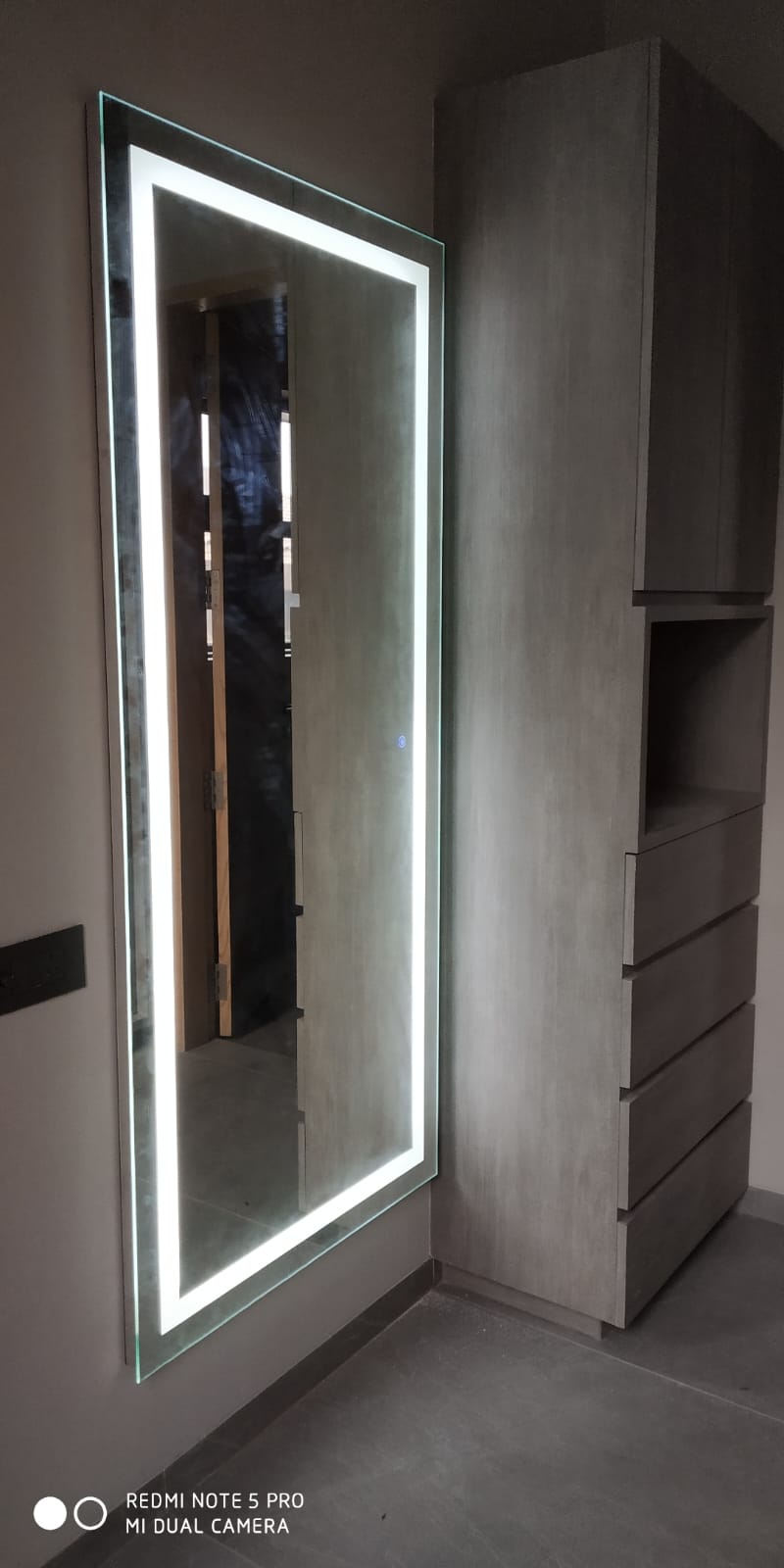 Led Glass Mirror Work